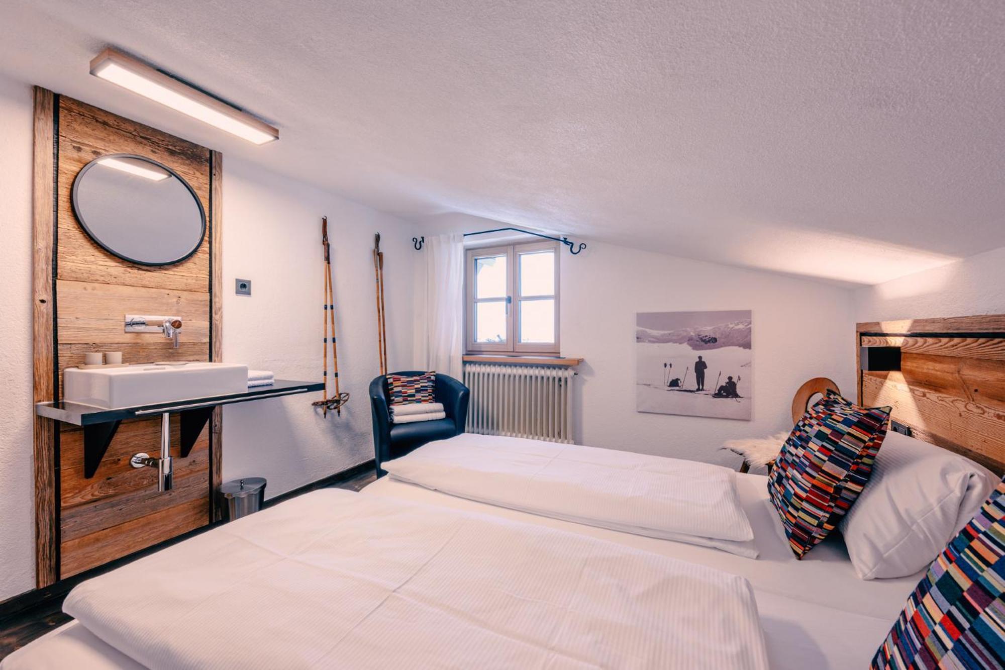 Haus Richard Falch - Inklusive Kostenloser Premium-Sommerkarte Sankt Anton am Arlberg Esterno foto