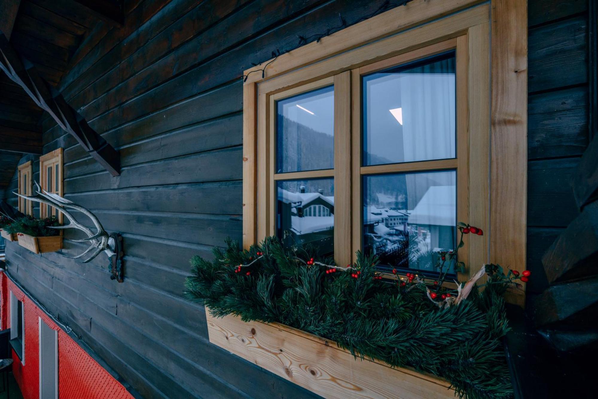 Haus Richard Falch - Inklusive Kostenloser Premium-Sommerkarte Sankt Anton am Arlberg Esterno foto