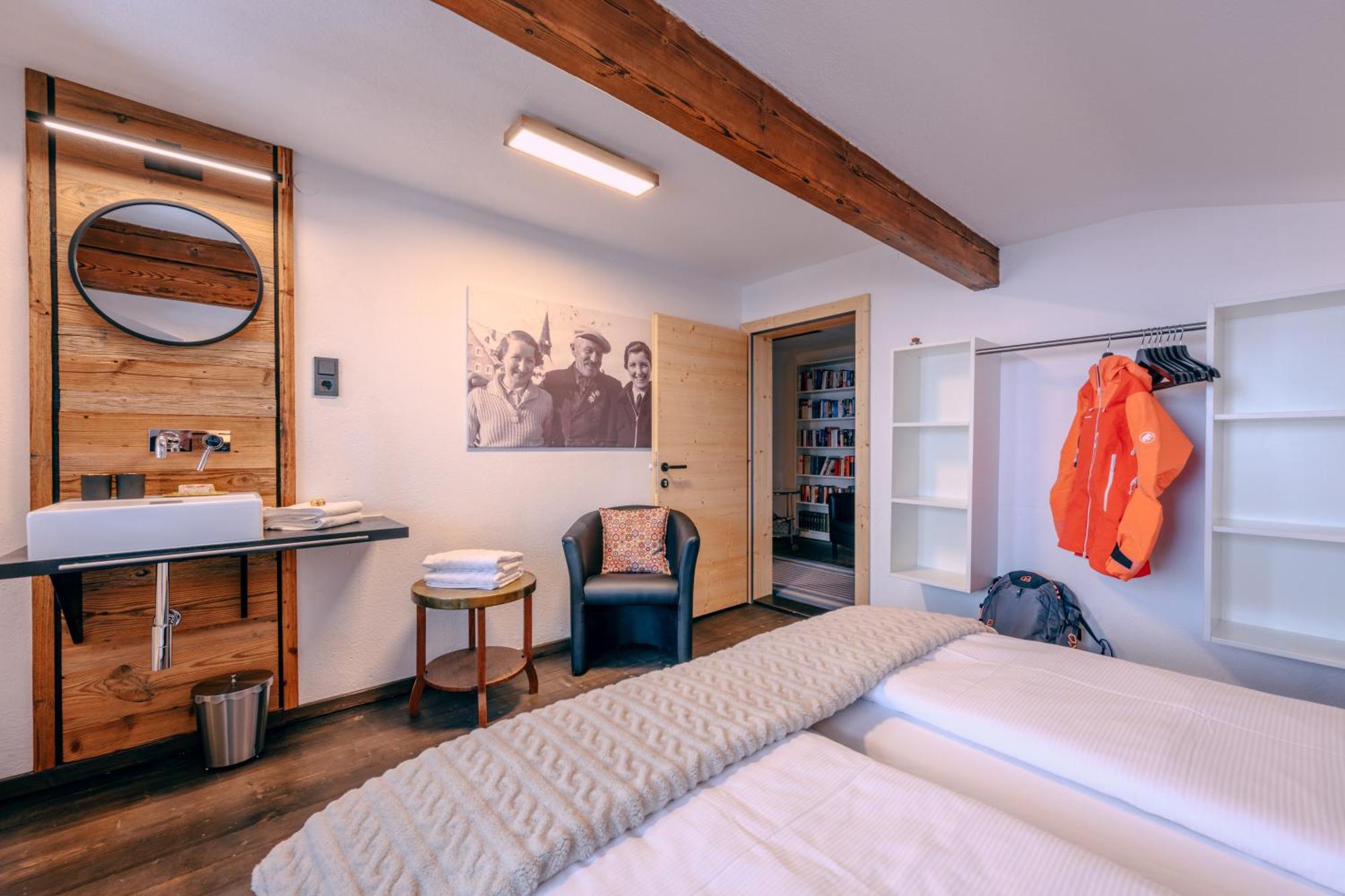 Haus Richard Falch - Inklusive Kostenloser Premium-Sommerkarte Sankt Anton am Arlberg Esterno foto